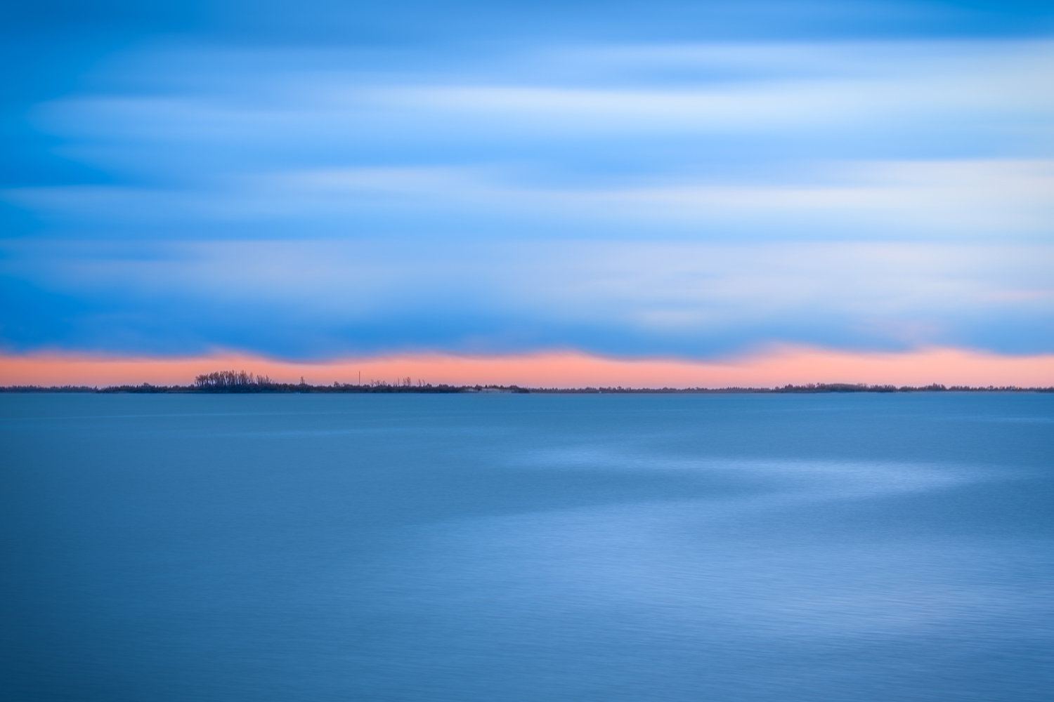 Minimalist Photography in Bad Weather